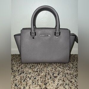 Michael Kors Saffiano Leather Handle Bag